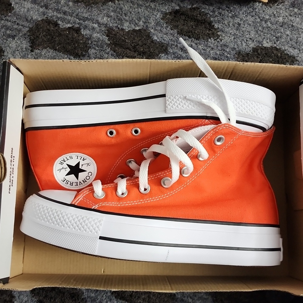 Converse Women's Chuck Taylor All Star Hi Top